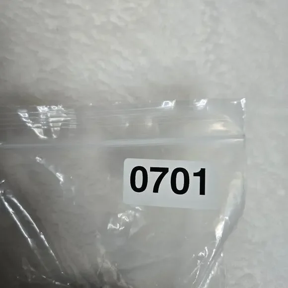 L.L. Bean Natural Fit Medium Wash Jeans Mens Straight Leg Denim 36x32 0701 - Picture 15 of 15